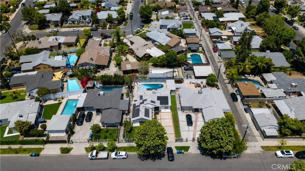 12521 Stagg Street North Hollywood, CA 91605