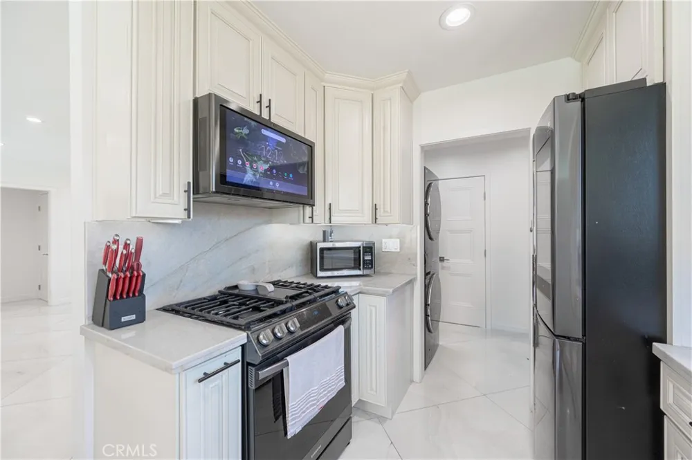 12521 Stagg Street North Hollywood, CA 91605