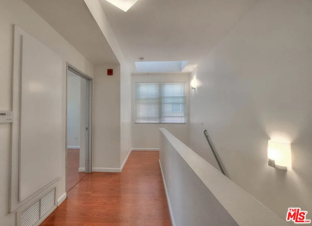 302 E 19th Street #7 Long Beach, CA 90806
