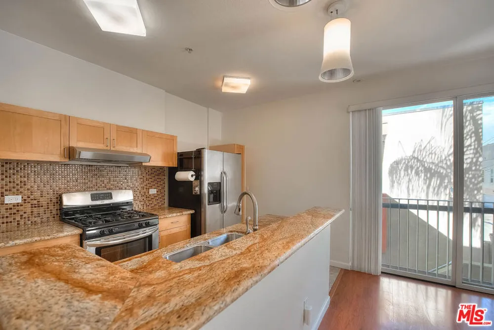 302 E 19th Street #7 Long Beach, CA 90806