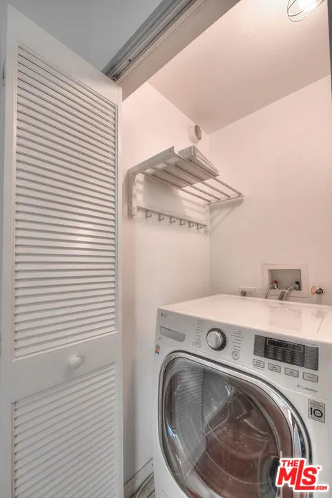 302 E 19th Street #7 Long Beach, CA 90806