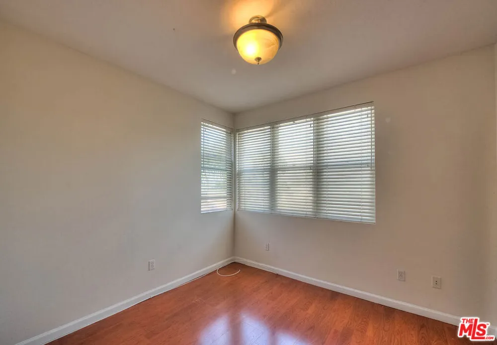 302 E 19th Street #7 Long Beach, CA 90806