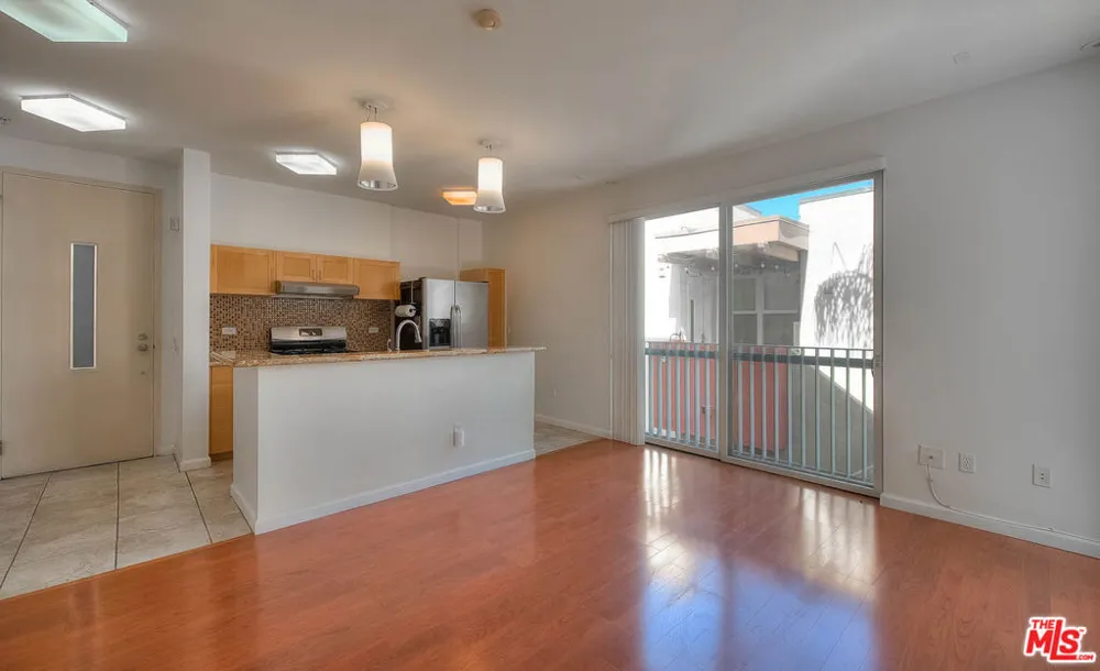 302 E 19th Street #7 Long Beach, CA 90806