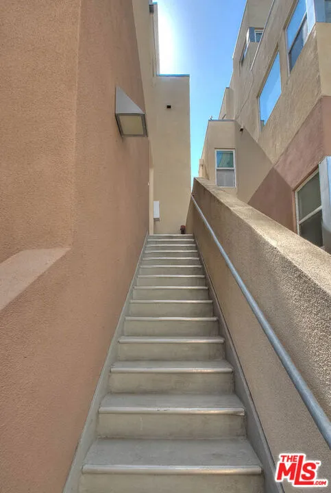 302 E 19th Street #7 Long Beach, CA 90806