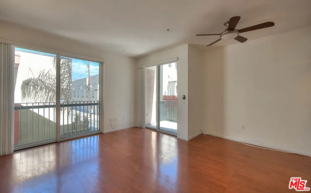 302 E 19th Street #7 Long Beach, CA 90806