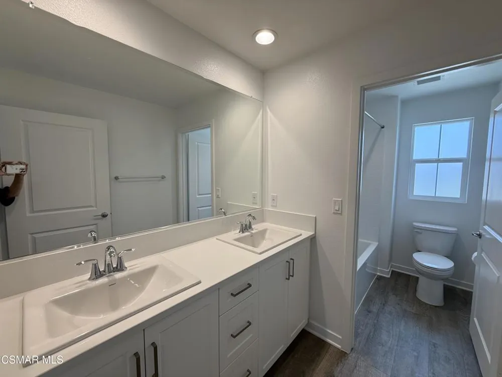 9591 Corbina Lane Panorama City, CA 91402