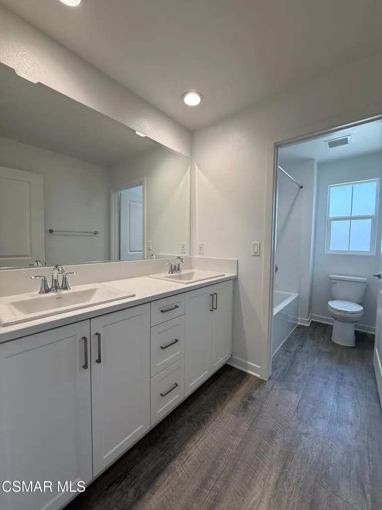 9591 Corbina Lane Panorama City, CA 91402