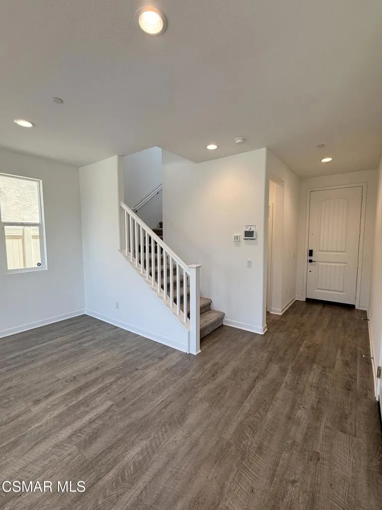9591 Corbina Lane Panorama City, CA 91402