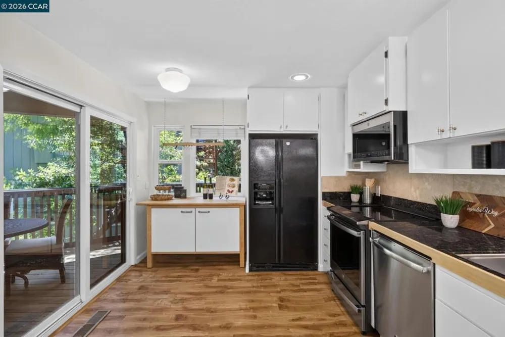 911 Dewing Ave Lafayette, CA 94549