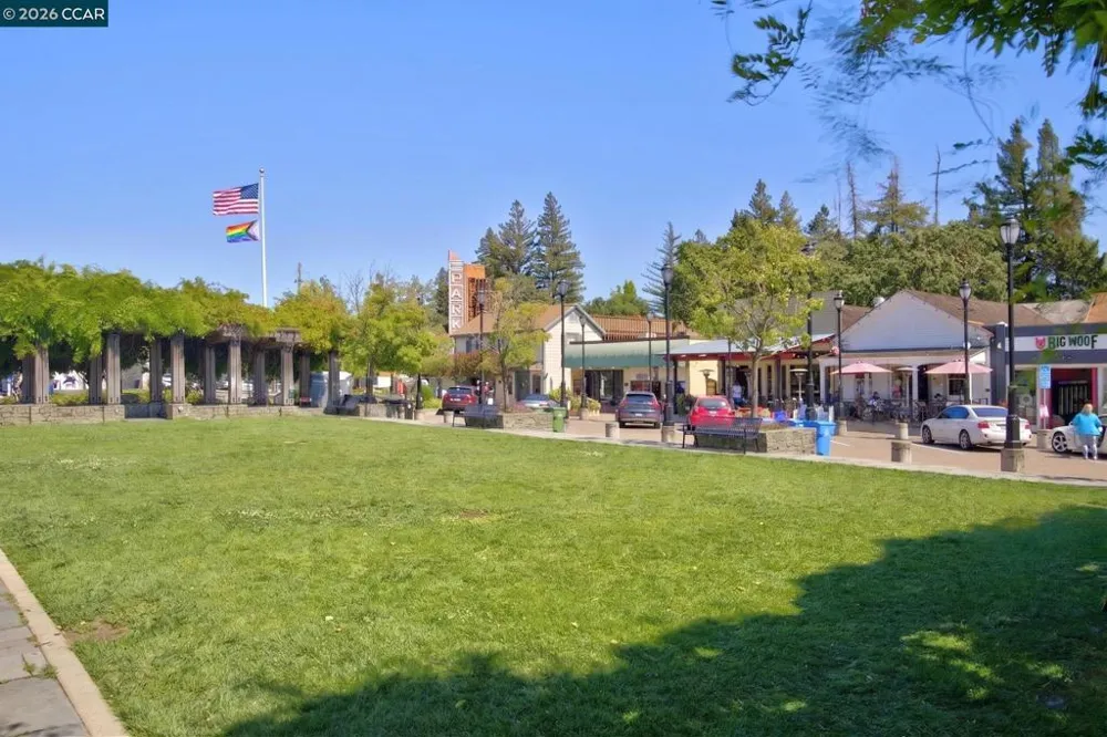 911 Dewing Ave Lafayette, CA 94549