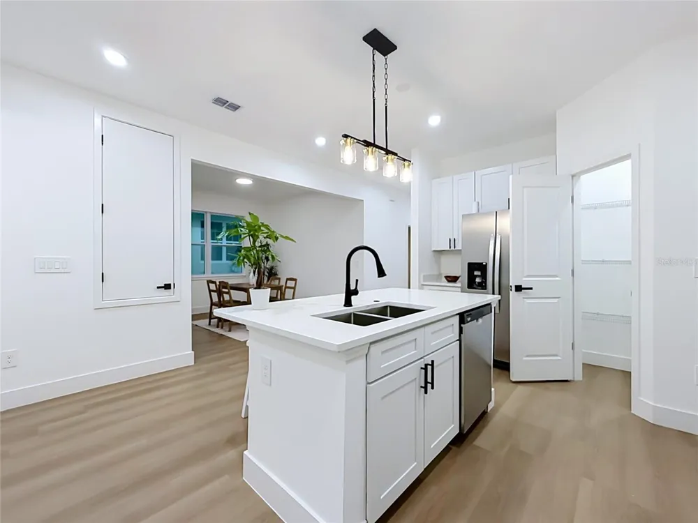 7107 BLEDSOE AVENUE Orlando, FL 32810