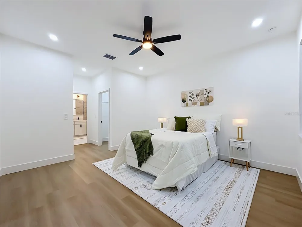 7107 BLEDSOE AVENUE Orlando, FL 32810