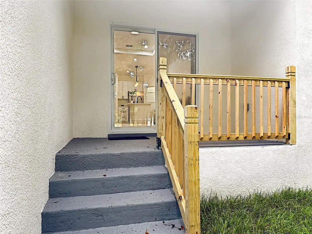 7107 BLEDSOE AVENUE Orlando, FL 32810