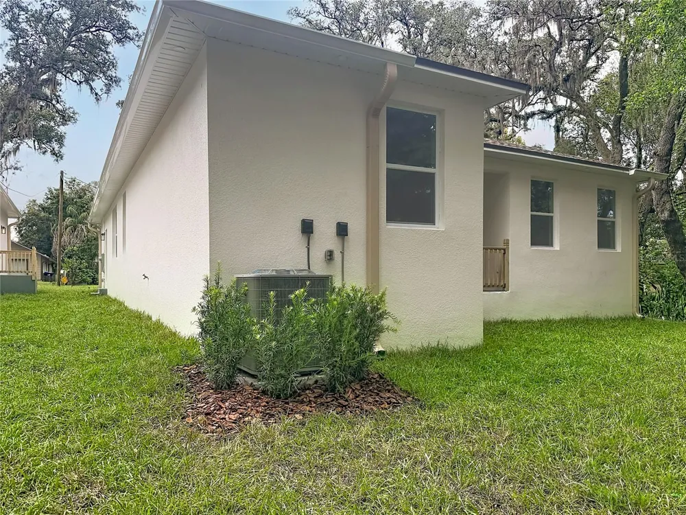 7107 BLEDSOE AVENUE Orlando, FL 32810