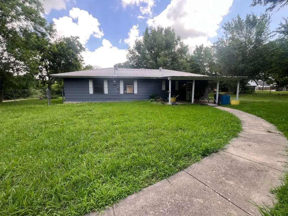 720 E Marshall Avenue Cooper, TX 75432