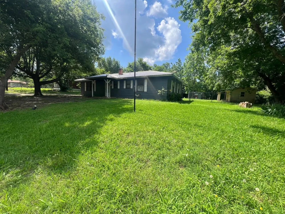 720 E Marshall Avenue Cooper, TX 75432