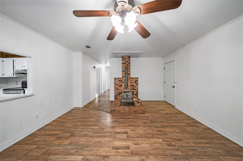 720 E Marshall Avenue Cooper, TX 75432