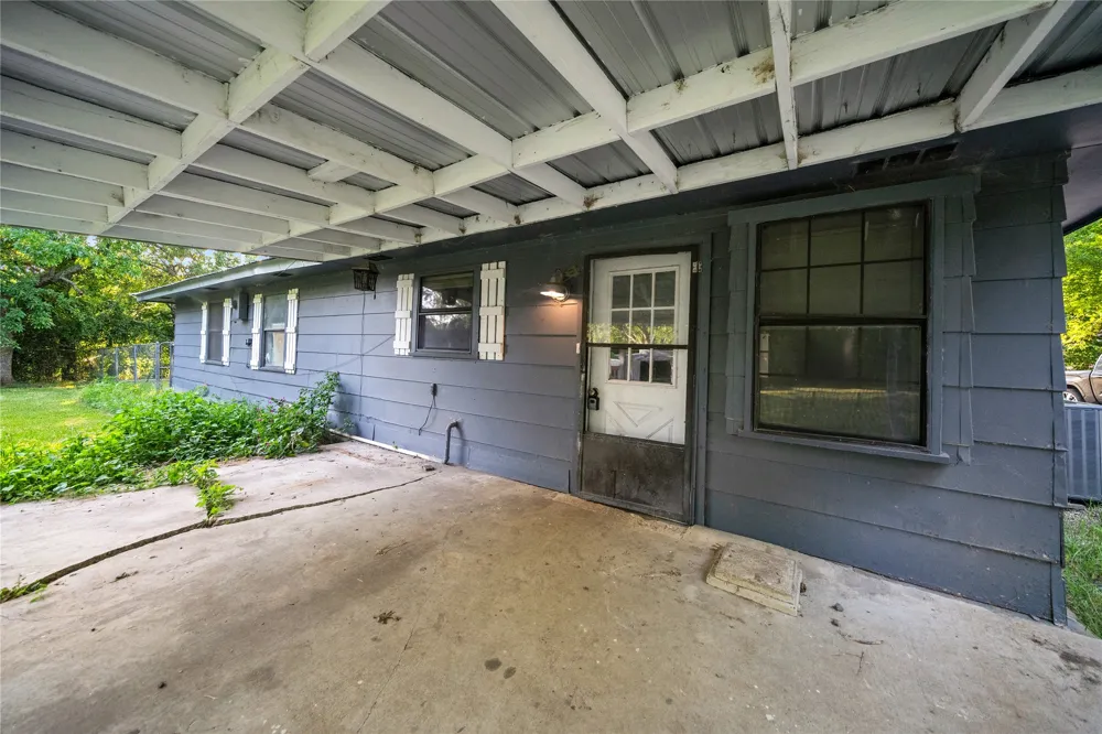 720 E Marshall Avenue Cooper, TX 75432