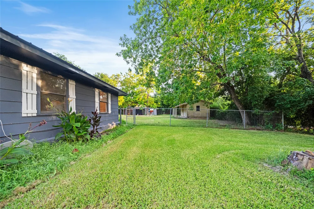 720 E Marshall Avenue Cooper, TX 75432