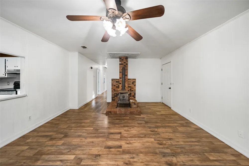 720 E Marshall Avenue Cooper, TX 75432