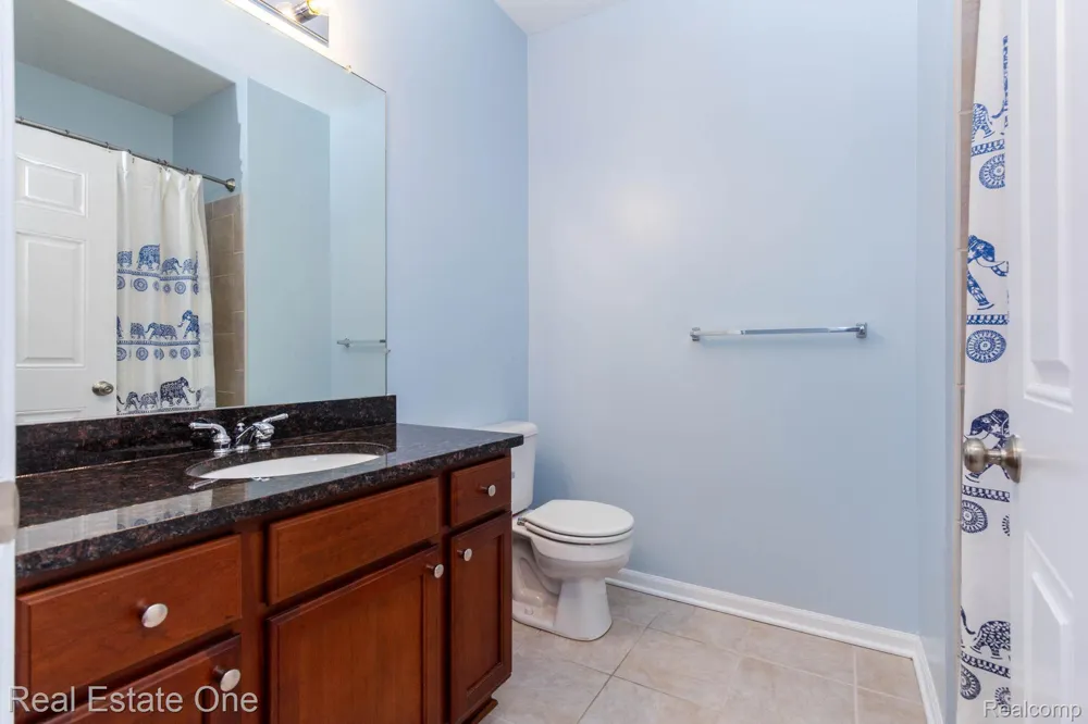 934 W Summerfield Glen Circle Scio Township, MI 48103