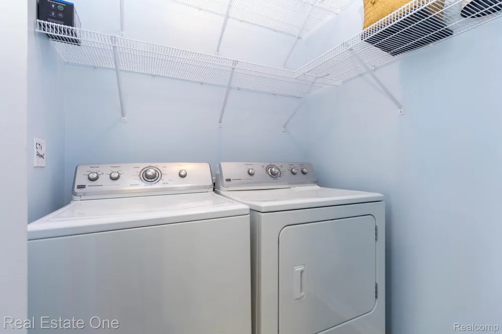 934 W Summerfield Glen Circle Scio Township, MI 48103