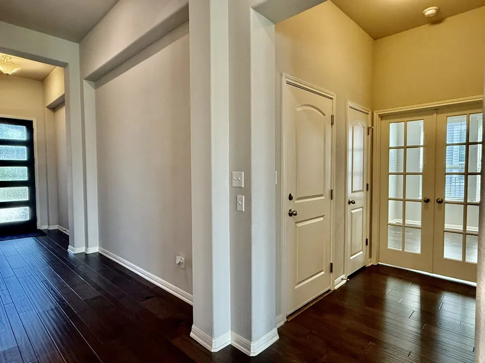4129 Novella Cove Leander, TX 78641