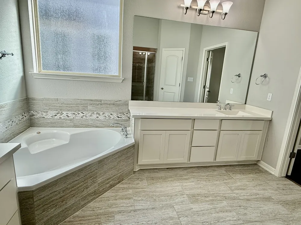 4129 Novella Cove Leander, TX 78641