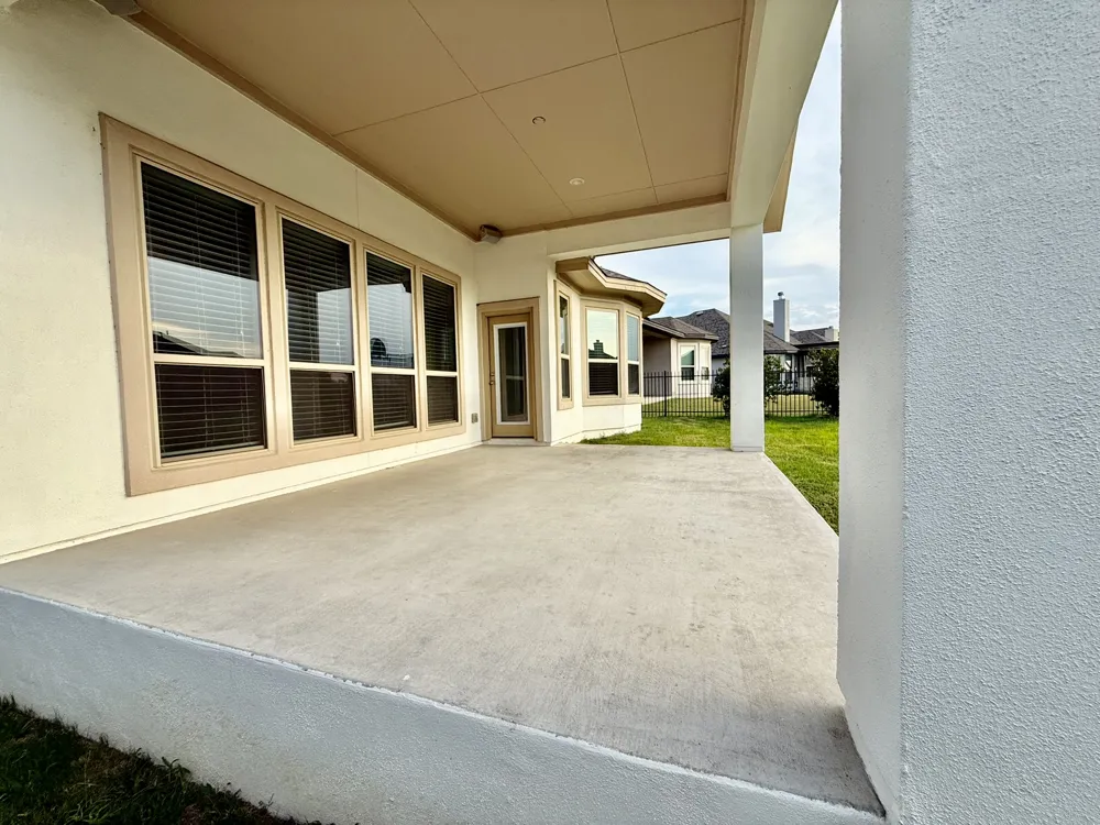 4129 Novella Cove Leander, TX 78641