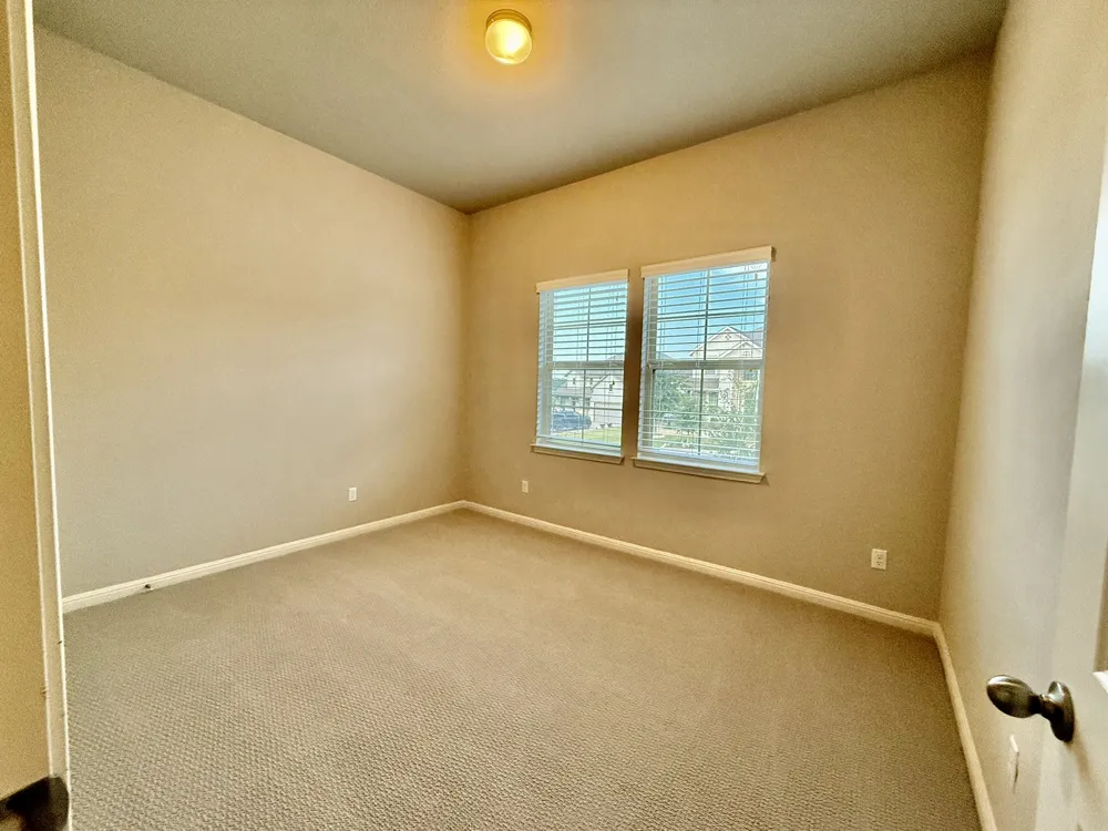 4129 Novella Cove Leander, TX 78641