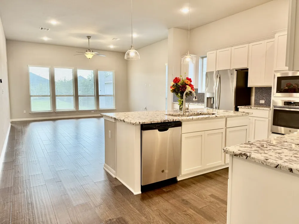 4129 Novella Cove Leander, TX 78641