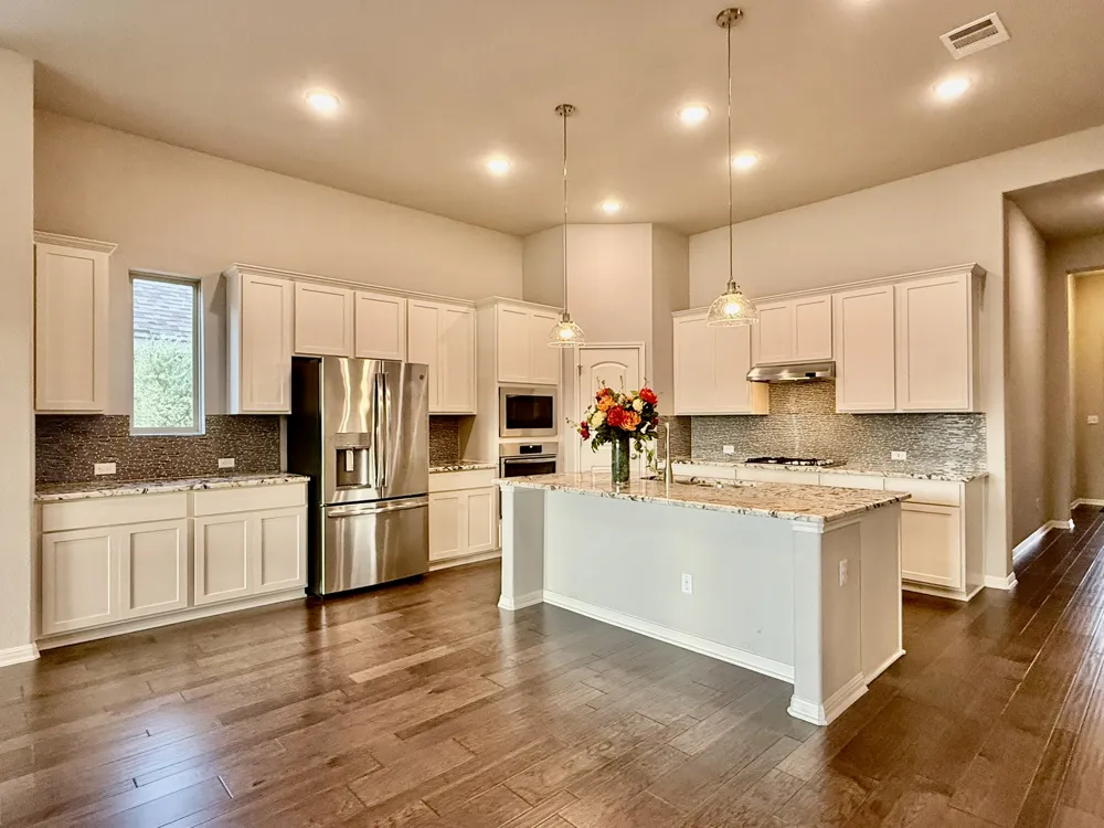 4129 Novella Cove Leander, TX 78641