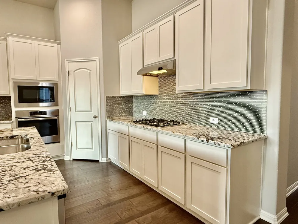 4129 Novella Cove Leander, TX 78641