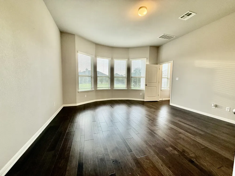 4129 Novella Cove Leander, TX 78641