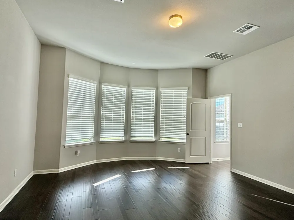 4129 Novella Cove Leander, TX 78641