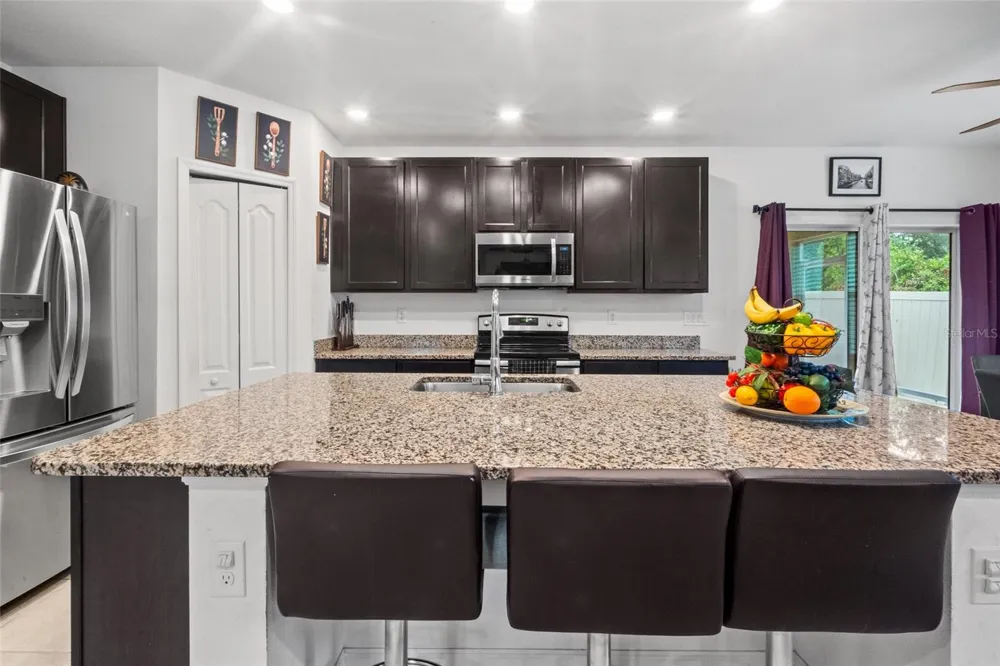 672 NW 247TH TERR Newberry, FL 32669