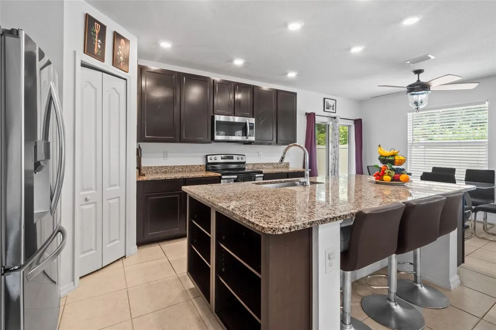 672 NW 247TH TERR Newberry, FL 32669