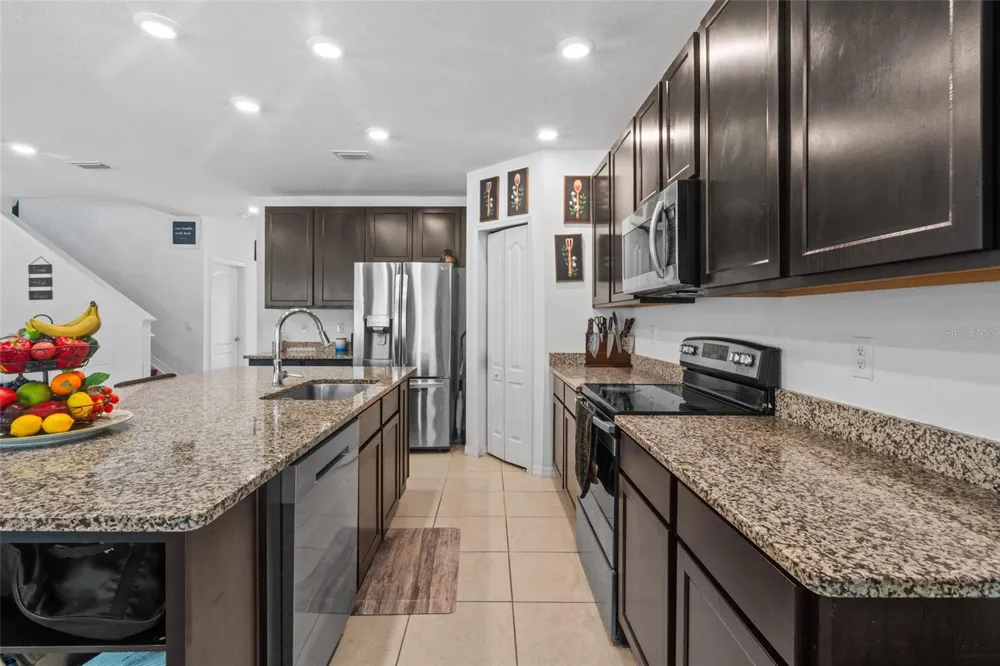 672 NW 247TH TERR Newberry, FL 32669