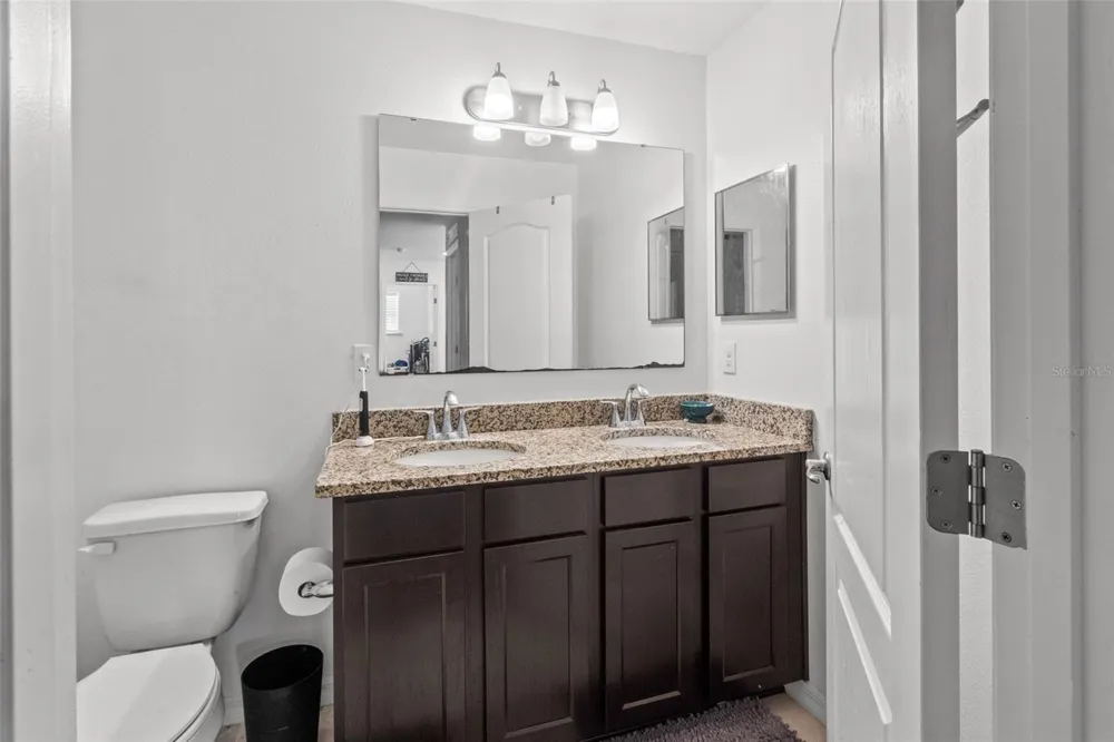 672 NW 247TH TERR Newberry, FL 32669