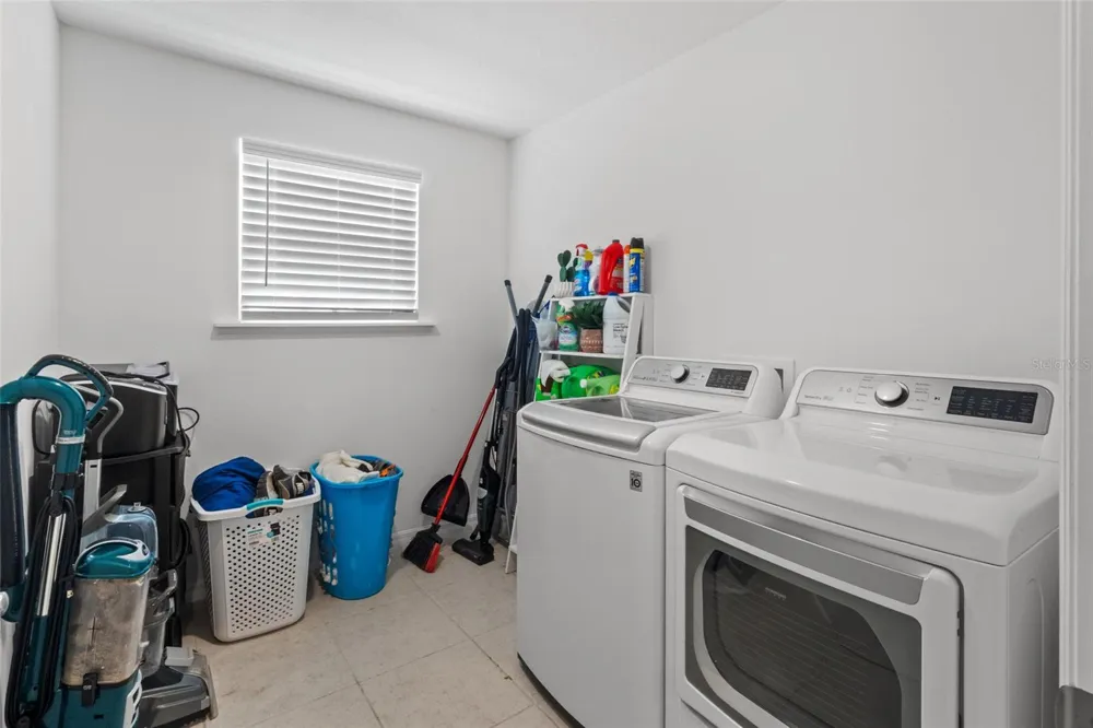 672 NW 247TH TERR Newberry, FL 32669