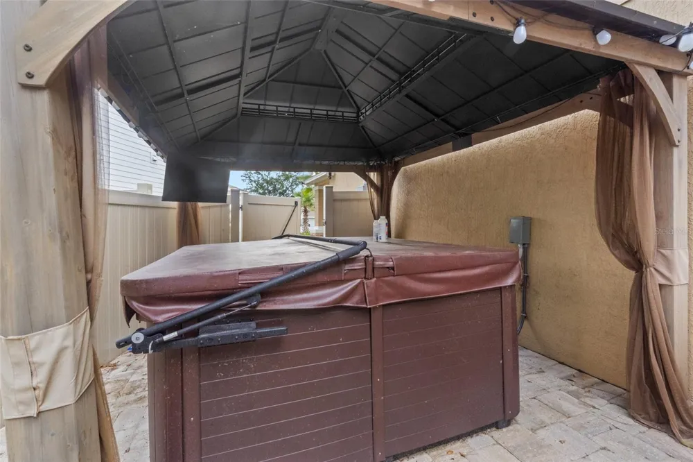 672 NW 247TH TERR Newberry, FL 32669