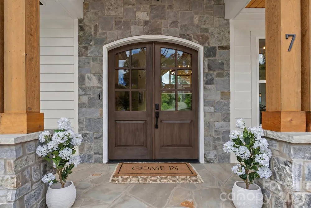 7 Temujin Drive Leicester, NC 28748