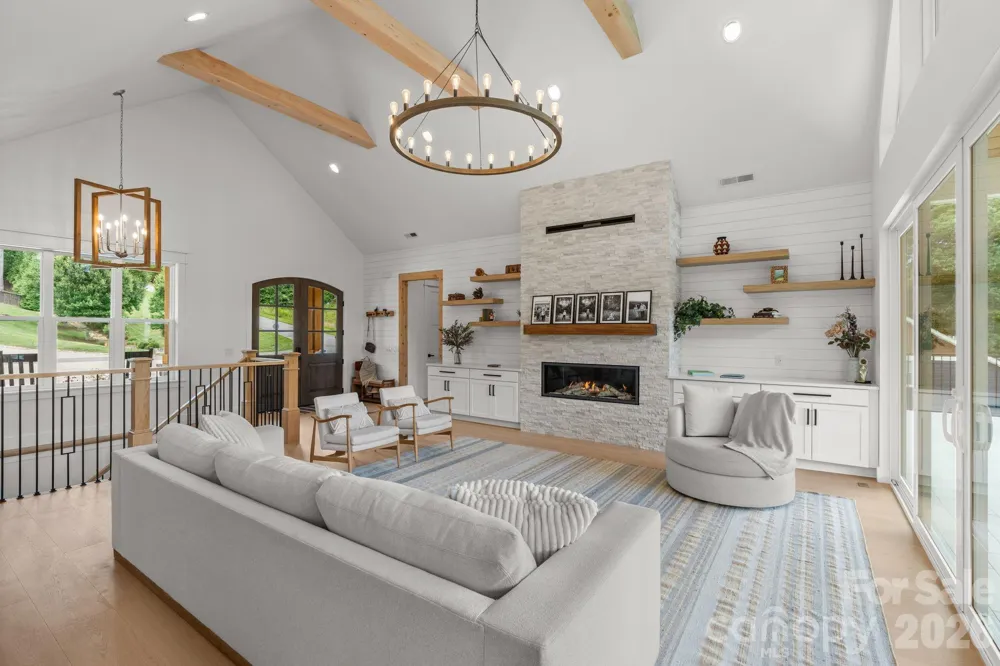 7 Temujin Drive Leicester, NC 28748