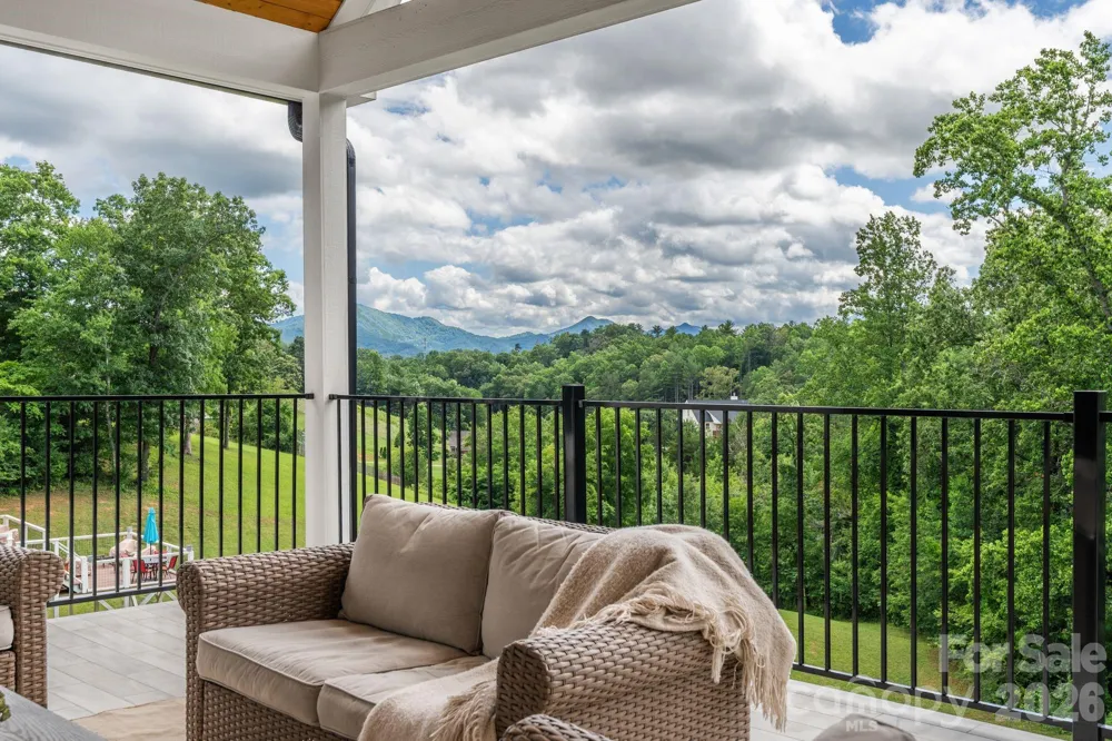 7 Temujin Drive Leicester, NC 28748