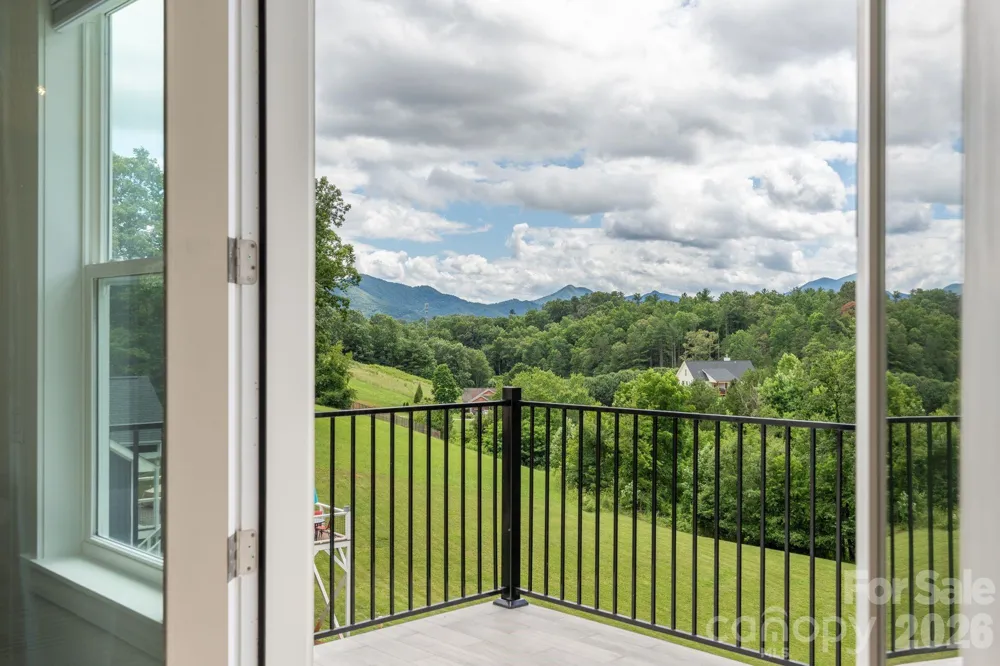 7 Temujin Drive Leicester, NC 28748