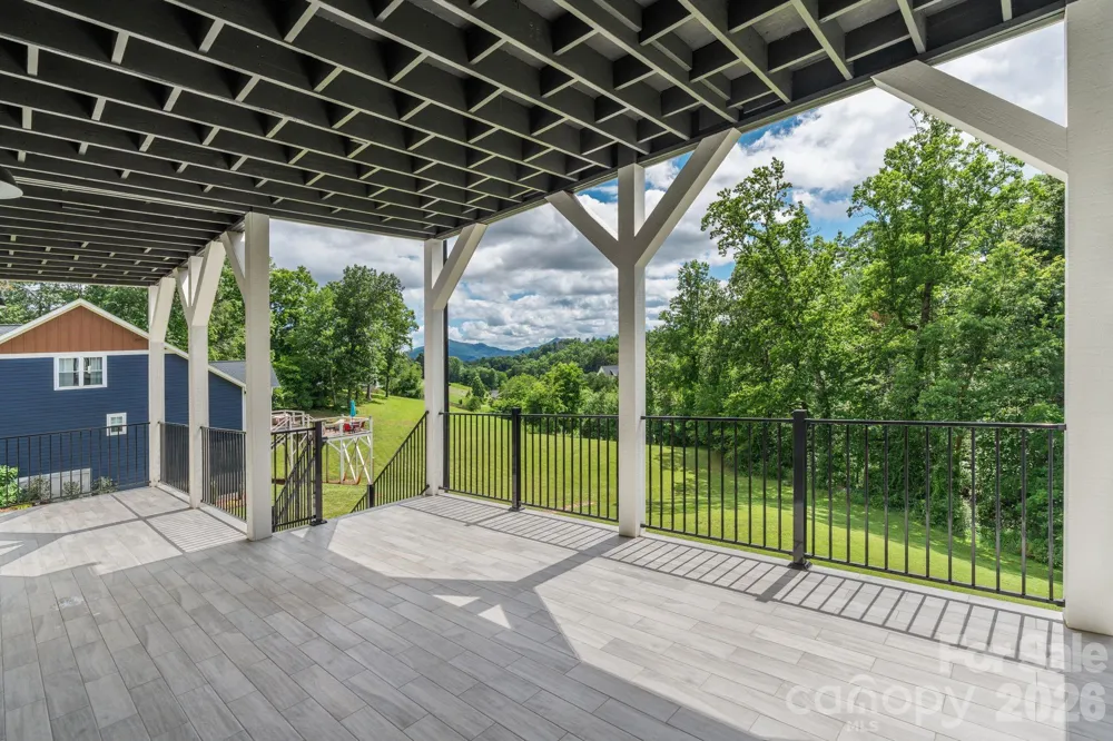 7 Temujin Drive Leicester, NC 28748