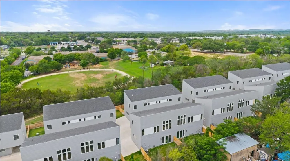 401 North Bluff #11101 Austin, TX 78745