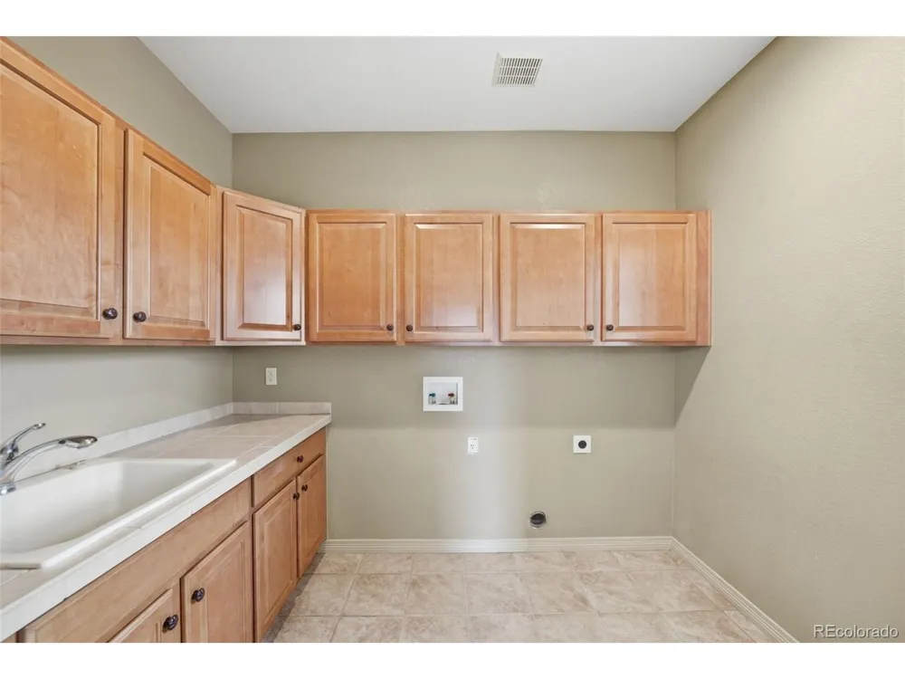10977 Glengate Circle Highlands Ranch, CO 80130