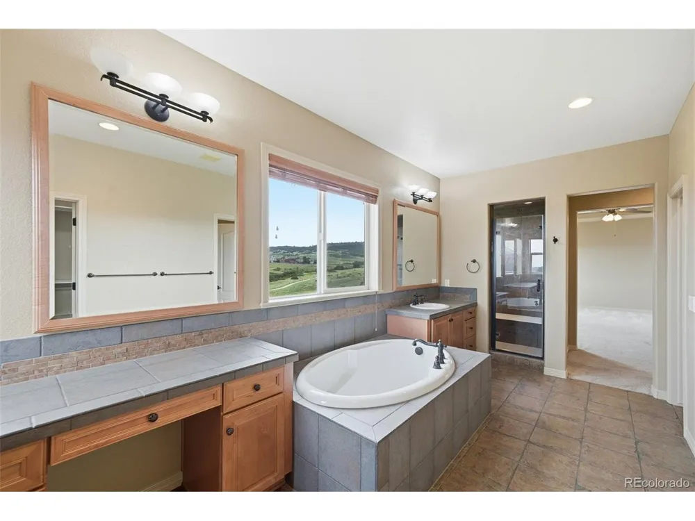 10977 Glengate Circle Highlands Ranch, CO 80130