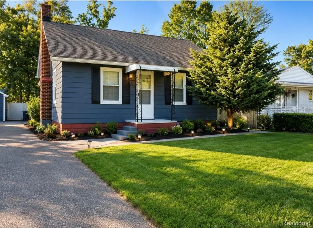 71 Biltmore Drive Troy City, MI 48084